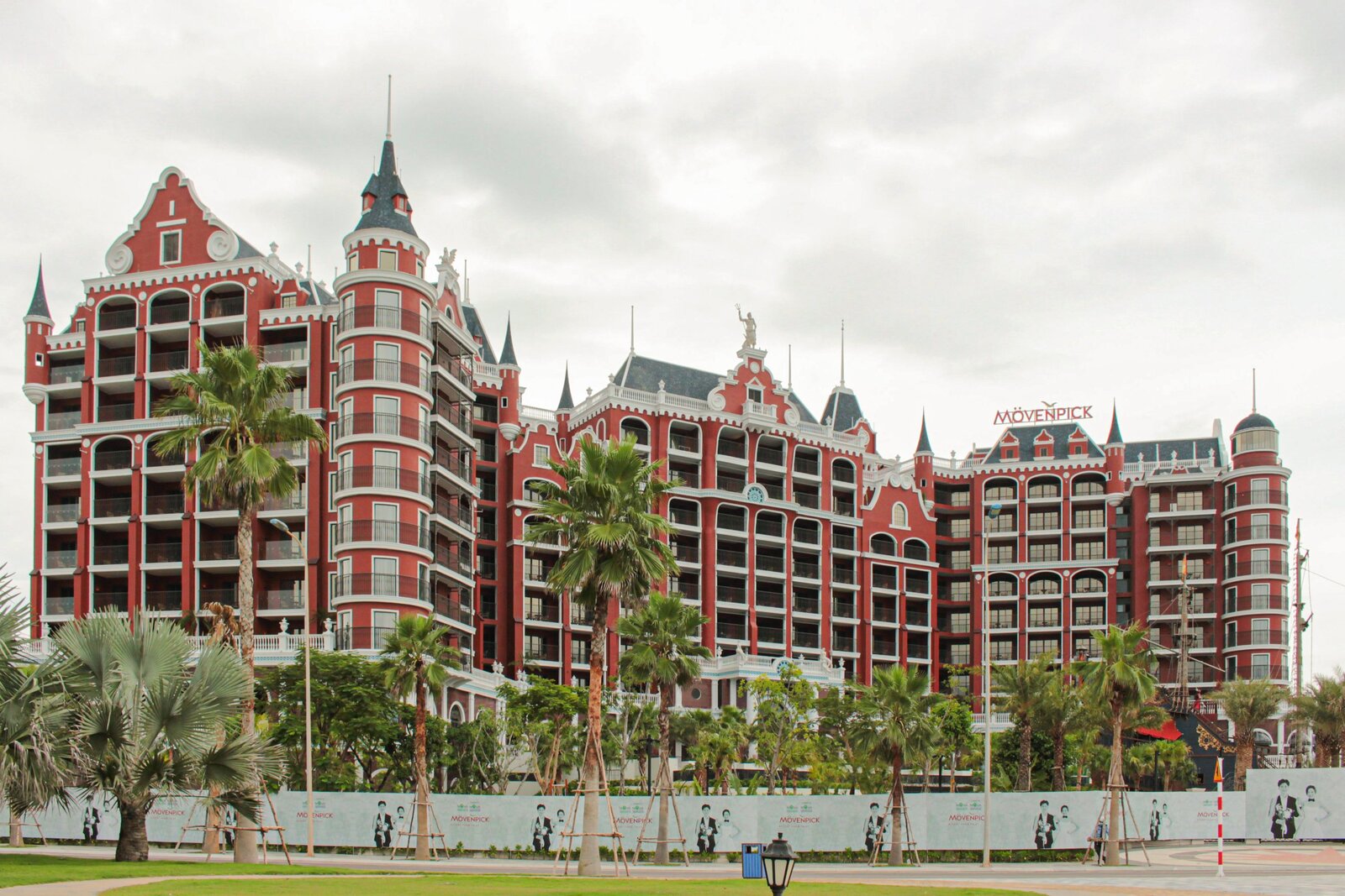 H4 HOTEL – MOVENPICK